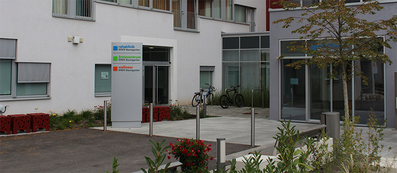 Eingangsbereich Neurologisches Rehabilitationszentrum Baumgarten, Foto: Kerstin Huber-Eibl